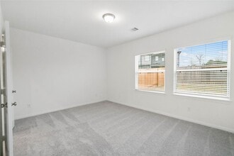 Building Photo - 623 Silver Pear Ct