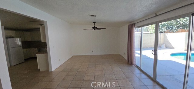 Foto del edificio - 12798 Catalpa Ave