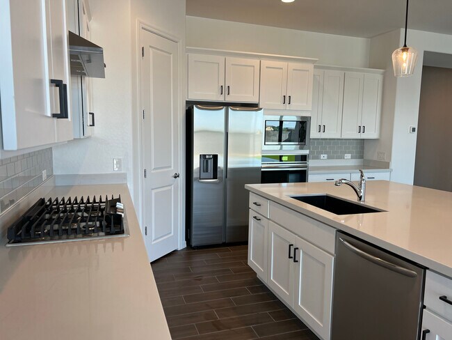 Building Photo - 22770 E Pegasus Pkwy