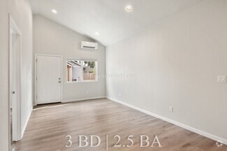 Building Photo - 826 SE 155th Ave