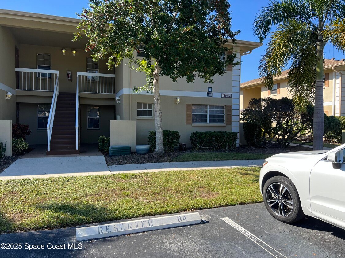 Foto principal - 1609 Sunny Brook Ln