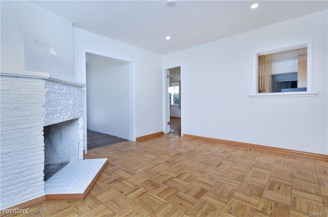 Foto del edificio - 3 br, 1.5 bath House - 15207 Valley Vista ...