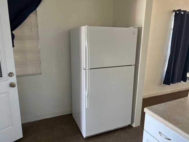 Building Photo - 2032 W Cypress St