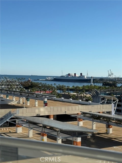 Foto del edificio - 411 W Seaside Way