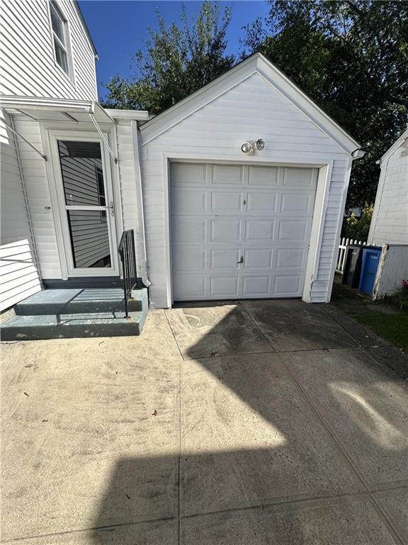 Foto del edificio - 70 Community Dr