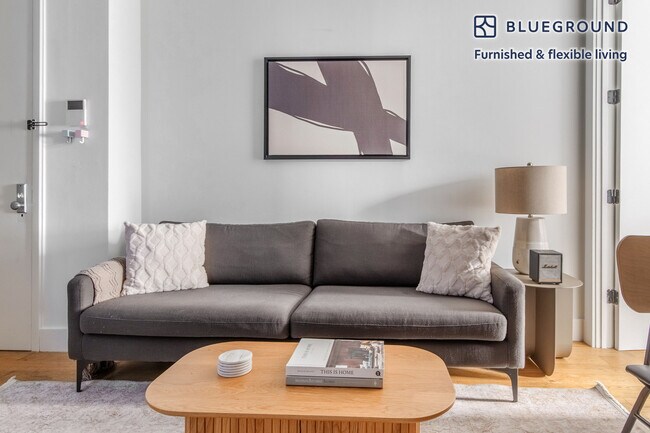 Foto del edificio - 1290 1st Ave