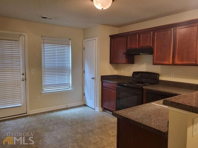 Foto del edificio - 3039 Broadleaf Trail Rd