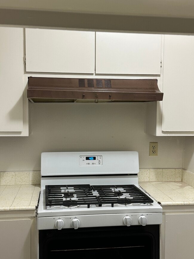 Building Photo - 1908 El Paso Ave