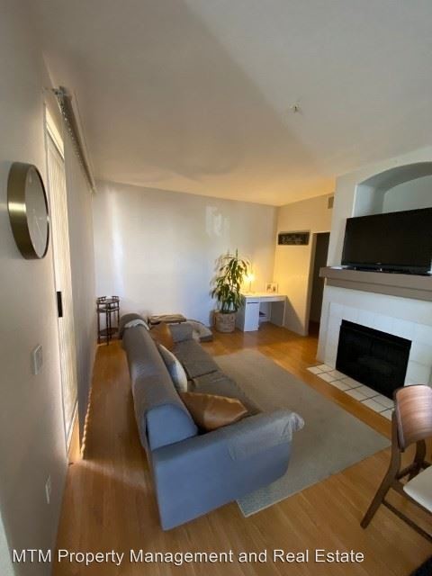 Building Photo - 11444 Via Rancho San Diego