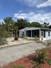 Building Photo - 9834 Elaine Rd