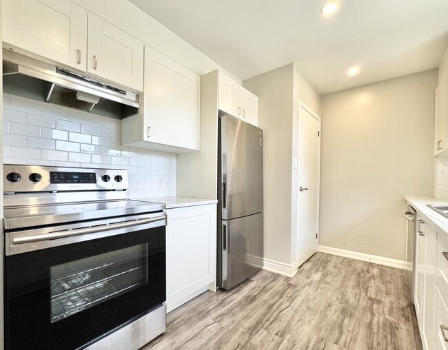 Building Photo - 115 Marigold St