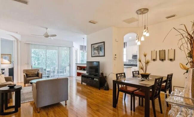 Foto del edificio - 7314 Meeting St