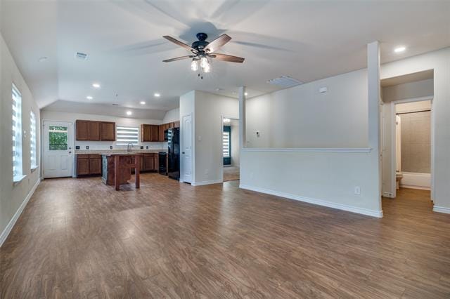 Building Photo - 3504 Robin Rd