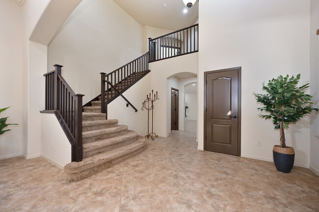 Foto del edificio - 8441 Briggs Dr