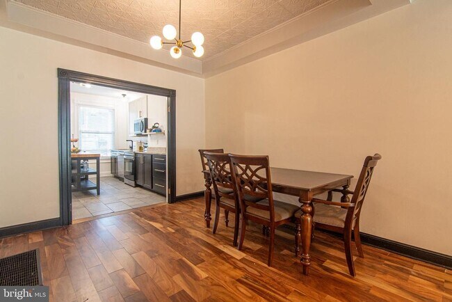 Foto del edificio - 128 S Ellwood Ave