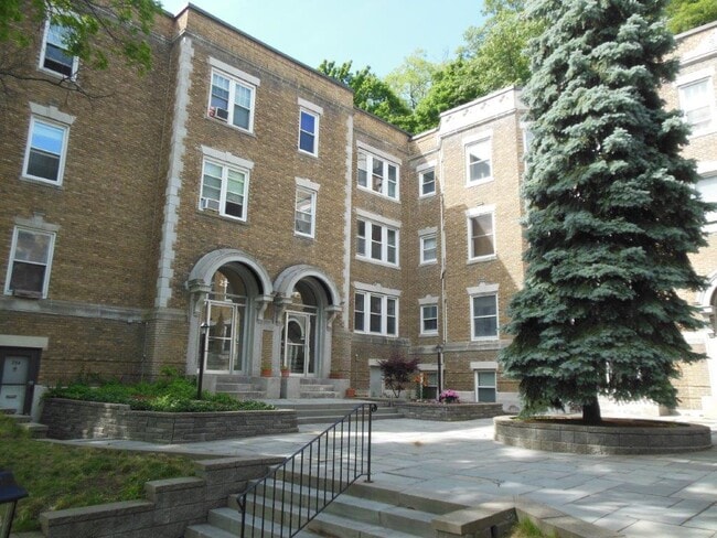 Building Photo - 23 Westbourne Ter