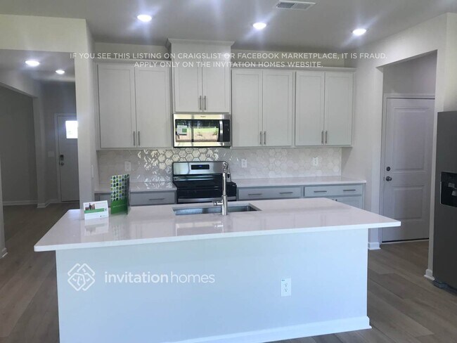Foto del edificio - 583 White Birch Ln
