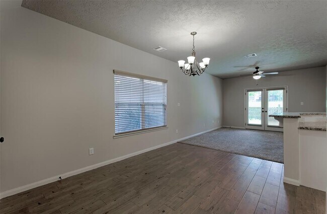Building Photo - 12960 Orion Ct E