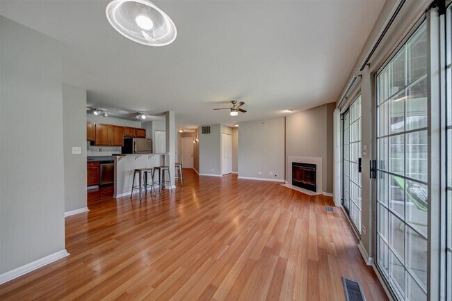 Building Photo - 5S530 Scots Dr