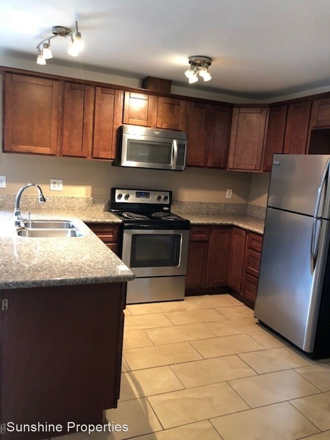 Building Photo - 4 br, 2 bath House - 345 Amber Ave