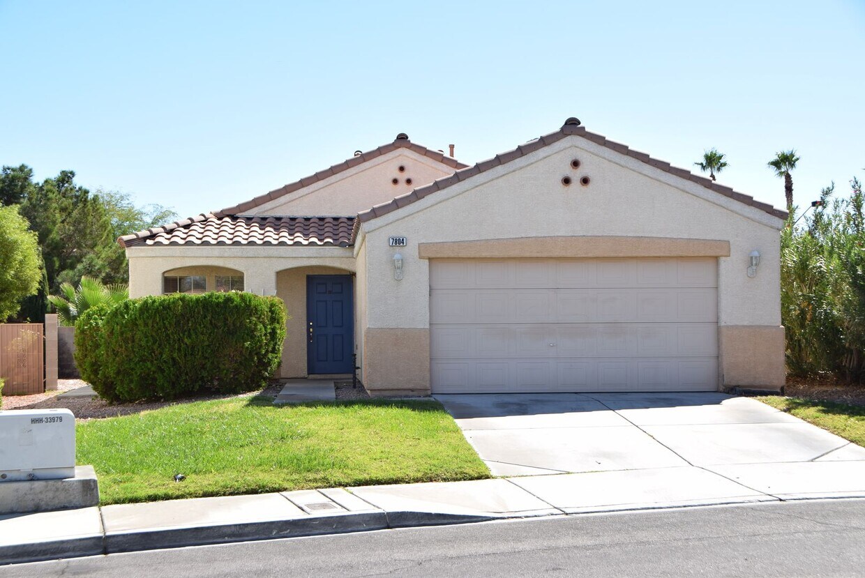 Foto principal - NORTHWEST - 1 STORY HOME - FRONT & REAR LA...