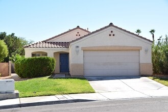 Building Photo - 7804 Wavering Pine Dr