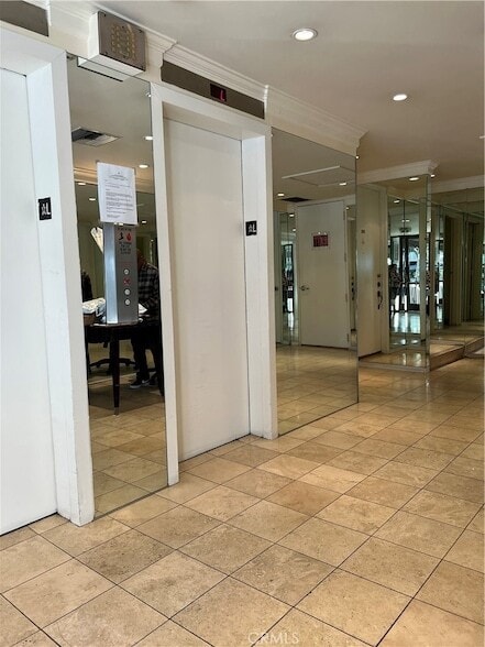 Photo - 10747 Wilshire Blvd Apartment
