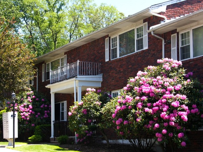 Exterior - Mall & Starview Gardens