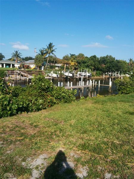 Foto del edificio - 330 Southwind Dr