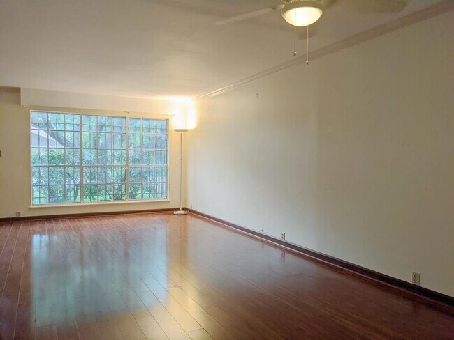 Foto del edificio - 3108 Vossdale Rd