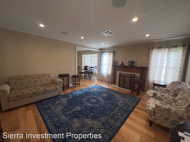 Building Photo - 3 br, 2 bath House - 6656 Greenbush Ave.