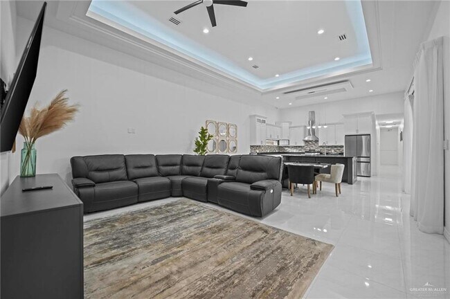 Foto del edificio - 5812 Pelican Ave