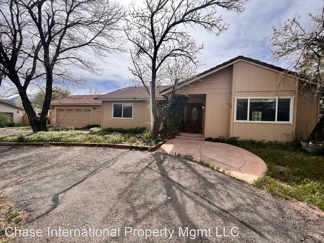 Primary Photo - 3 br, 2 bath House - 15305 Callahan Rd