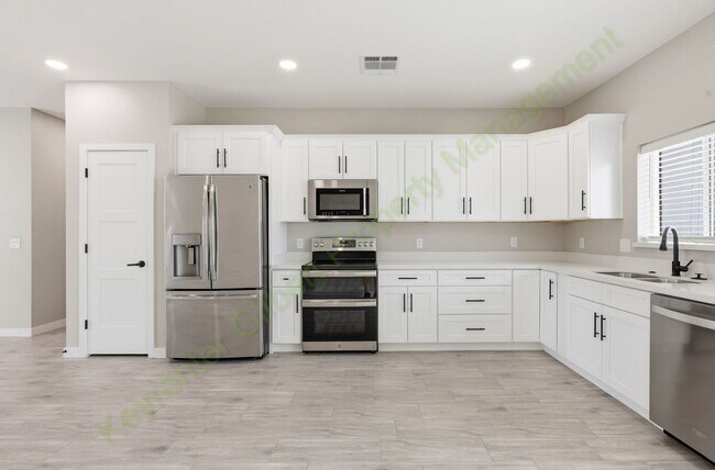 Foto del edificio - 511 E 8th Ave