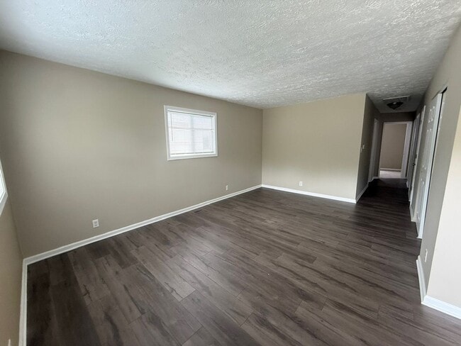 Building Photo - Newly rehab, three bedroom, one bath and Christian Park with a fence yard.