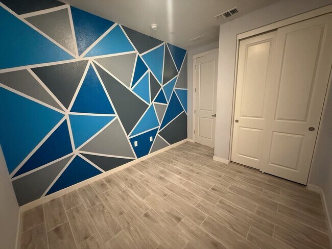 Foto del edificio - 4 Bedroom, 3 Bathroom