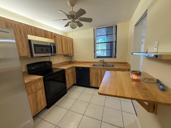 Foto del edificio - 7340 NW 1st St