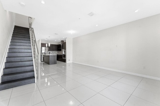 Foto del edificio - 10220 NW 63rd Terrace