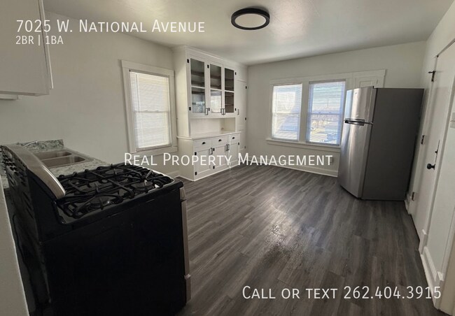 Foto del edificio - 7025 W National Ave