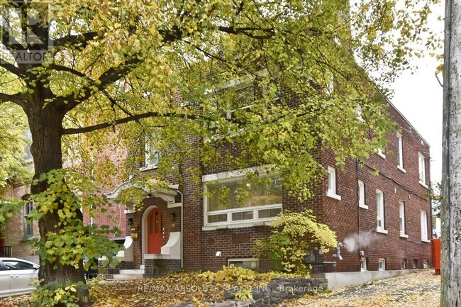Photo du bâtiment - 280-280 Daly Ave