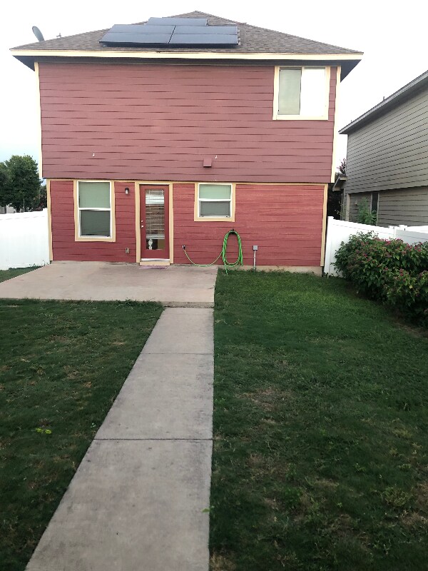 Foto del edificio - 18610 Mammoth Cave Blvd