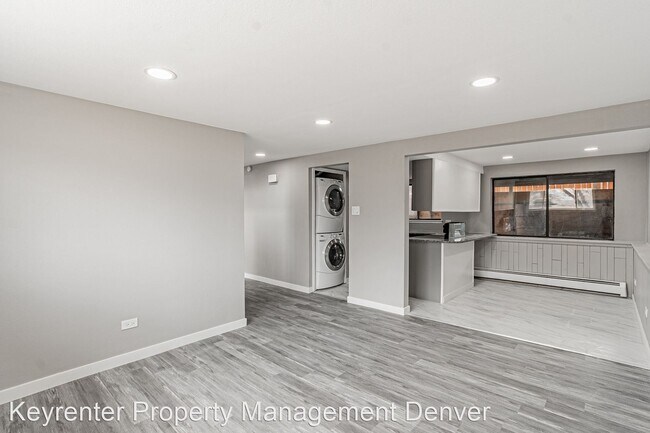 Building Photo - 2 br, 1 bath House - 4115 West 74th Ave Un...