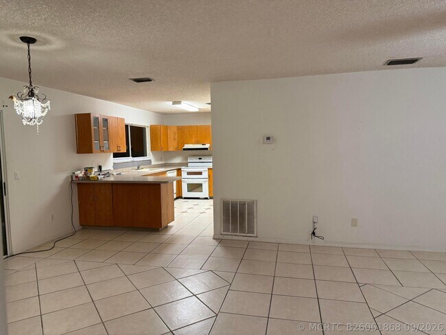 Foto del edificio - 2831 SE Leigh Ave