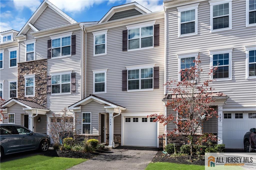 Primary Photo - 504 E International Rd