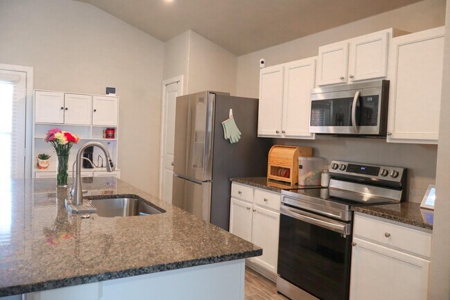 Foto del edificio - 1827 136th St