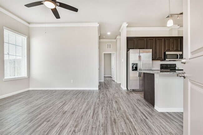 Foto del edificio - 3216 Walden Breeze Ct