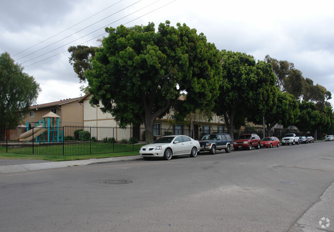 Building Photo - Southcrest Apartments