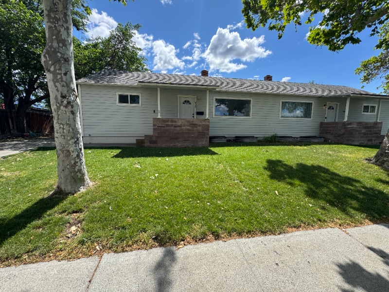 Primary Photo - 430 Douglass Ave