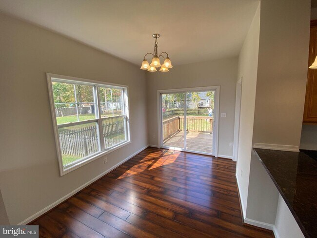 Building Photo - 1511 Bowie Rd