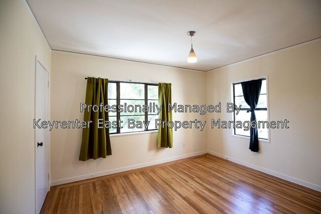 Building Photo - 2522 Hilgard Ave